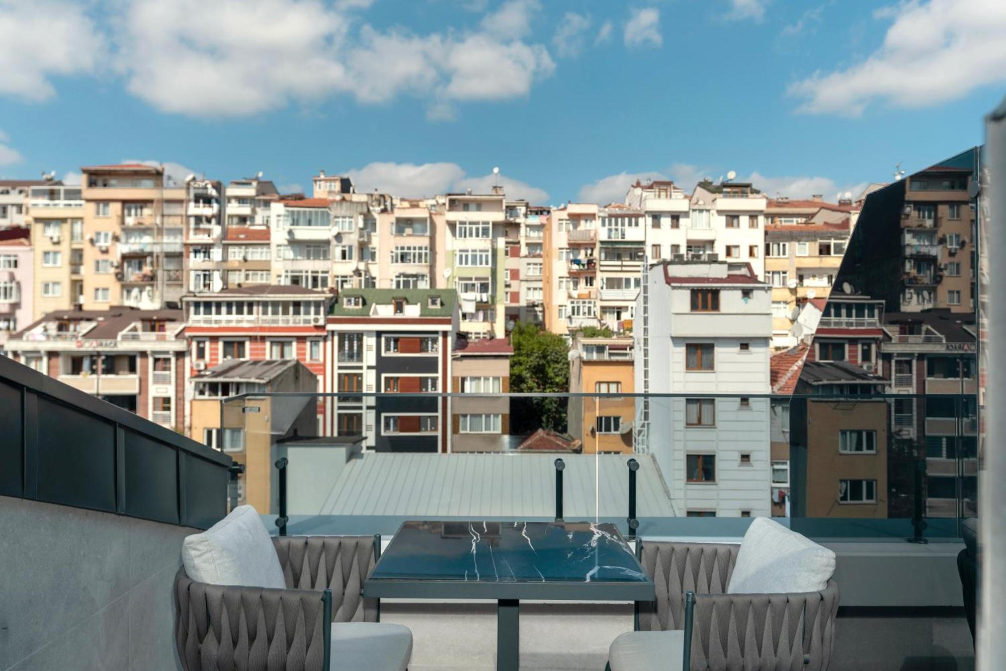 Hampton By Hilton Istanbul Sisli — Photos 1